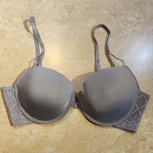 Jessica Simpson Gray T-shirt Bra 38C